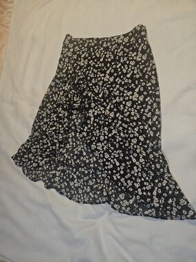 SHEIN Black High-Low Floral Ruffle Skirt